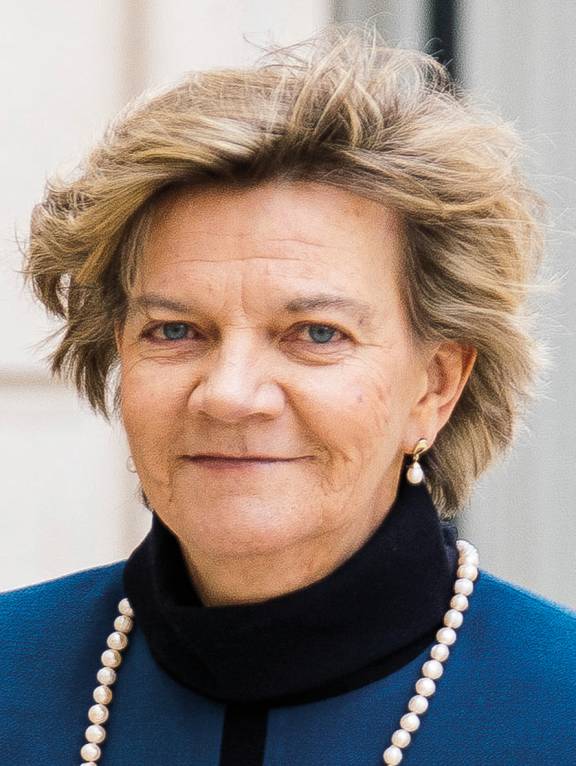 Siân Herbert-Jones
